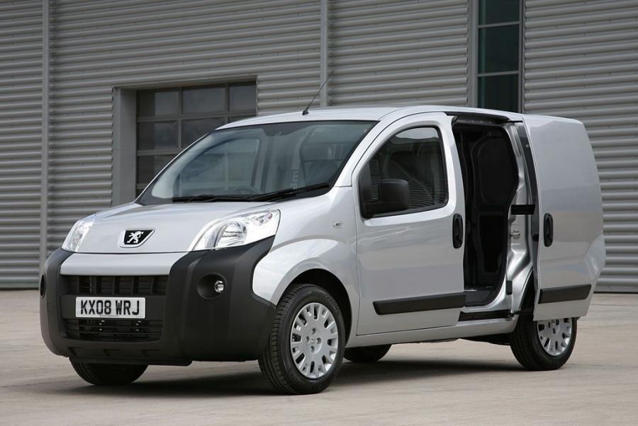  Peugeot Bipper 2008 года  (фото 24 из 93)